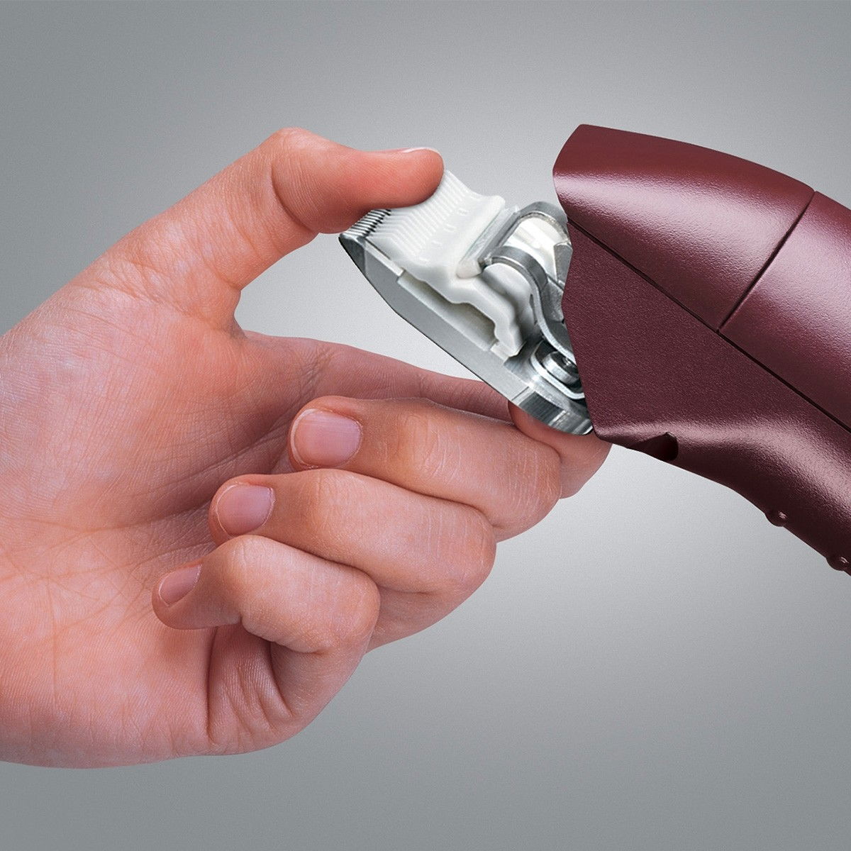 Andis AGCB UltraEdge Super 2-speed clipper burgundy