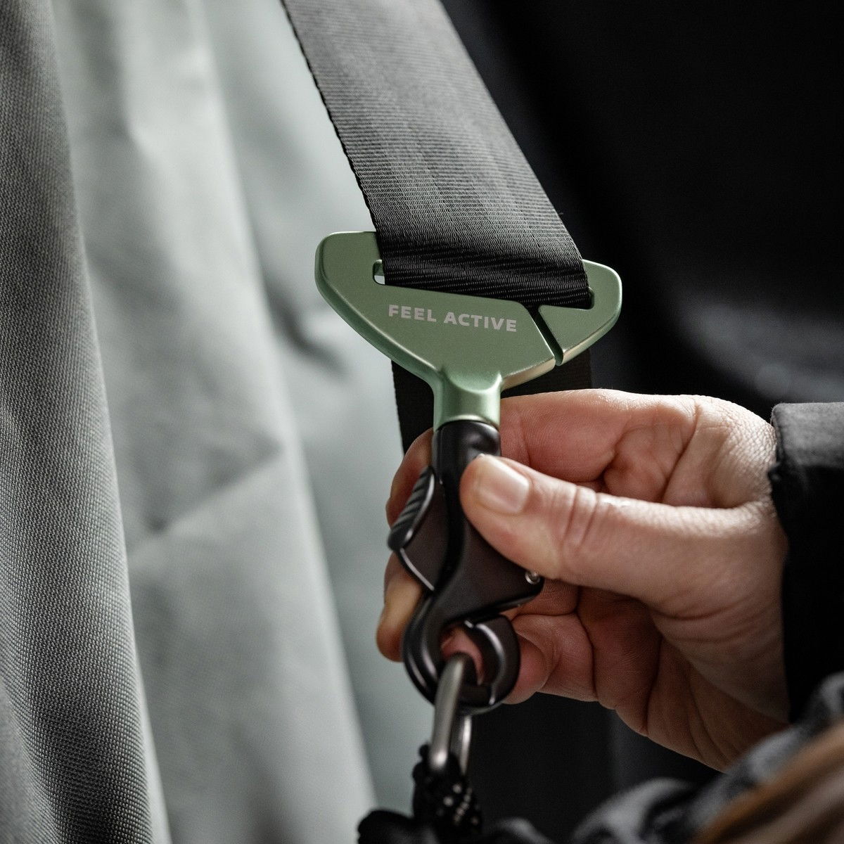 Feel Active Car seatbelt safety hook