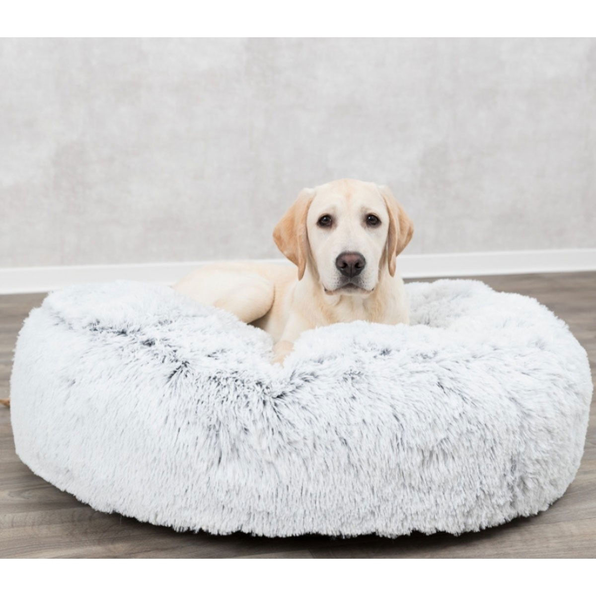 Trixie cushion Harvey white