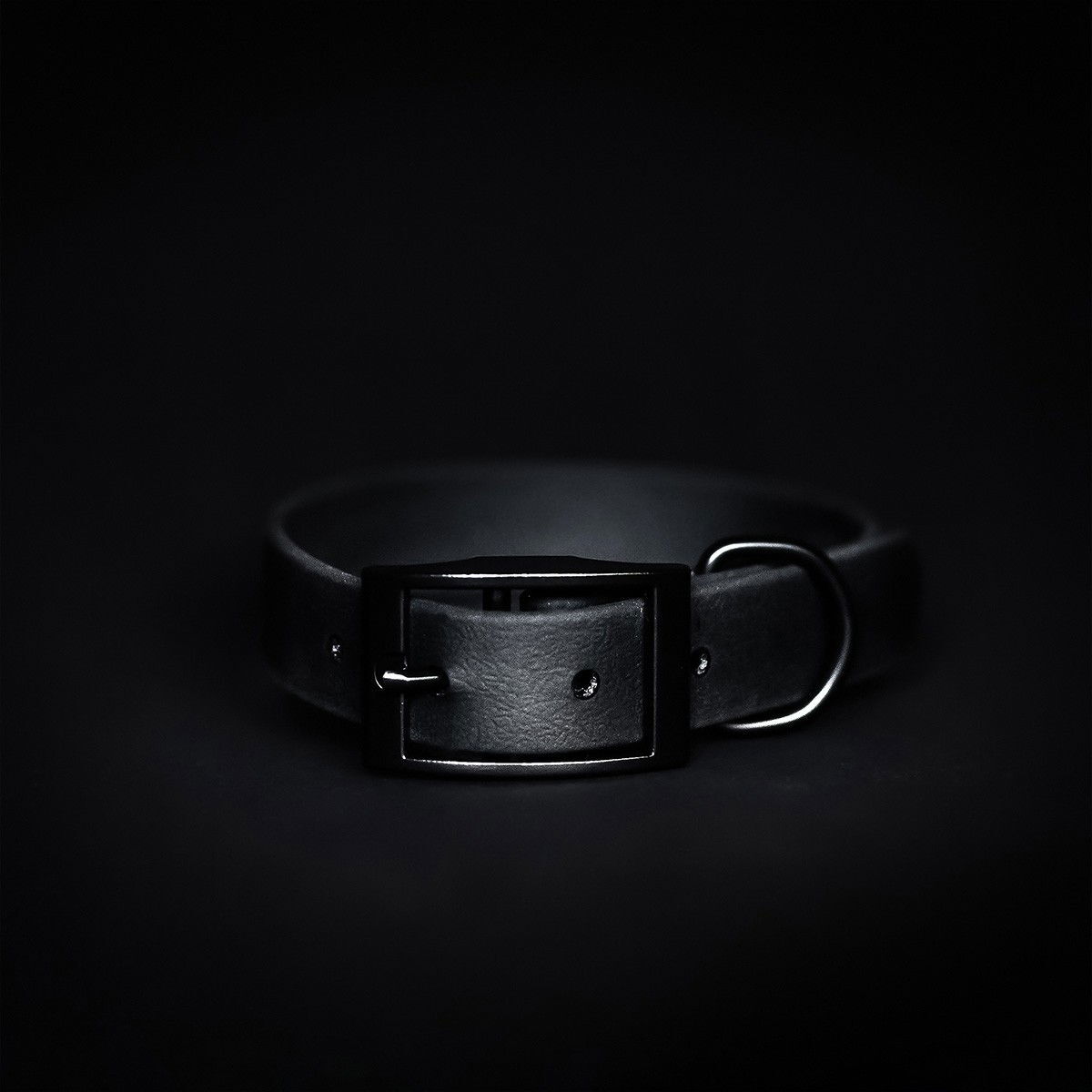 Tyylivoitto Classy collar, Black on Black