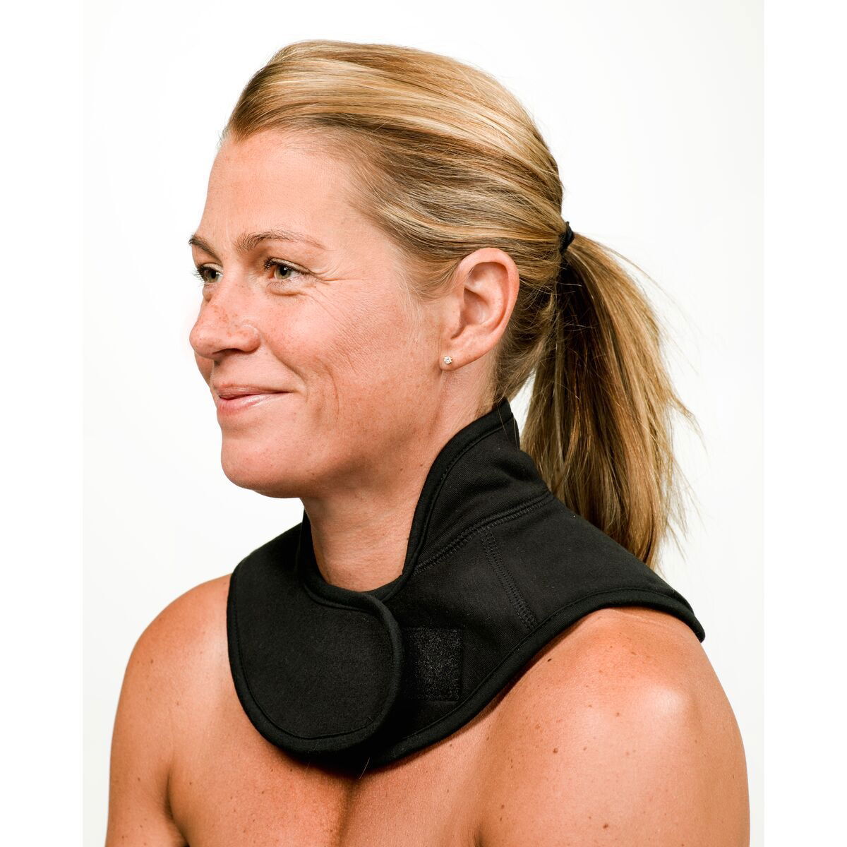Back on Track Neck brace with fastening, Black 